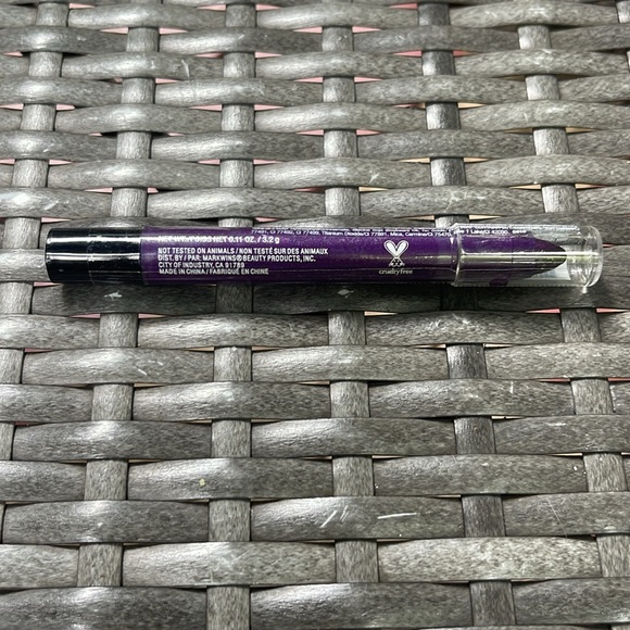 Wet n Wild Color Icon Multi-stick Purple Royal Scam New - Picture 2 of 2